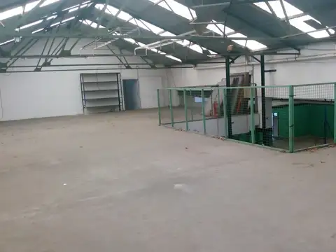 Galpon en Venta 23  mts Fondo