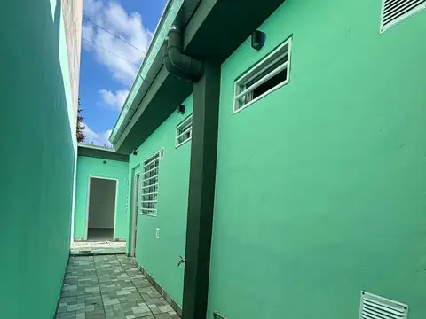 salvador del carril 200, Piso pb