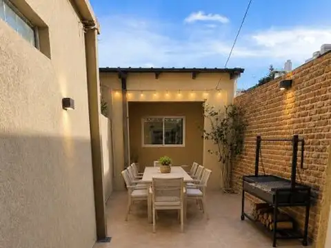 Depto Tipo Casa en Alquiler de 3 ambientes