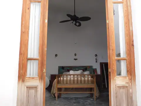 Casa 4 ambientes remodelados + patio + atellier con patios en venta en Barracas