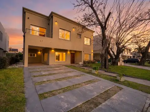 CASA EN VENTA 5 AMBIENTES EN HARAS MARIA VICTORIA