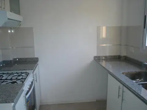 Departamento en Alquiler con 1 cocheras