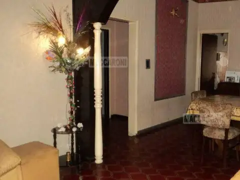 Casa - Venta - Argentina, La Matanza - ALICIA MOREAU DE JUSTO 3800