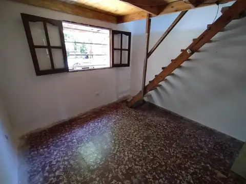 Casa 3 ambientes con 1 baño