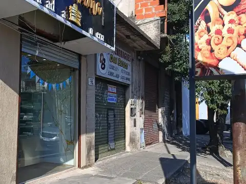 Local en Alquiler en Rafael Castillo, $ 350.000