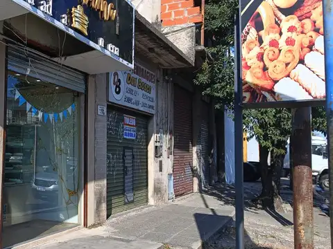 Local en Alquiler en Rafael Castillo, $ 350.000