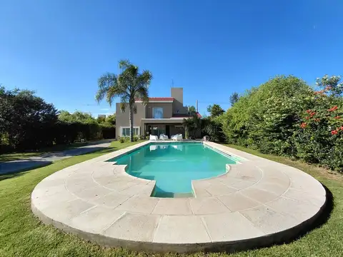 VENTA CASA 3 DORMITORIOS BARRIO RESIDENCIAL RURAL