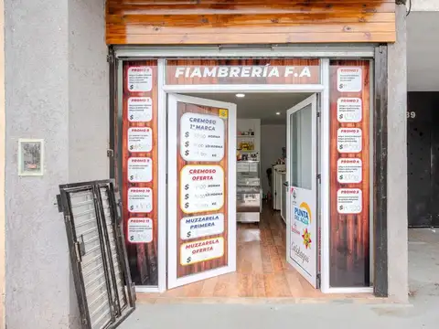 EN VENTA LOCAL COEMRCIAL HURLINGHAM FINANCIA