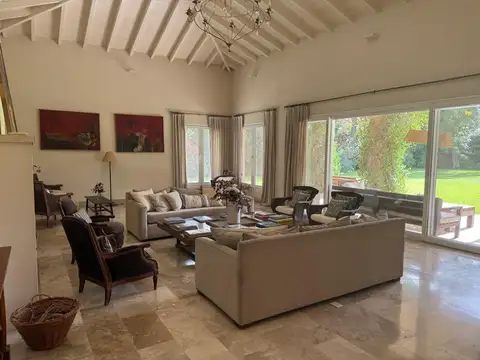 Casa en Venta en Tortugas Country Club, USD 2.500.000