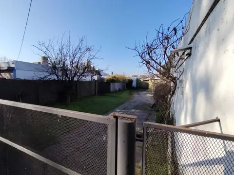 San Jorge 200, Piso 0