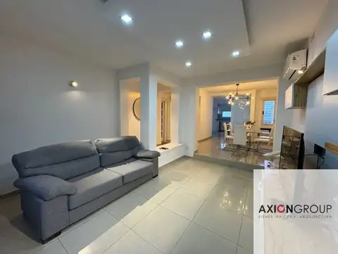 Casa 5 ambientes con 3 baños