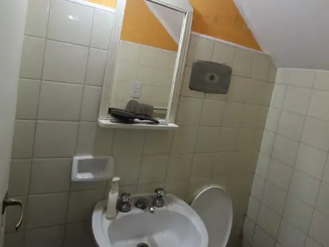 Depto Tipo Casa 3 ambientes con 2 baños