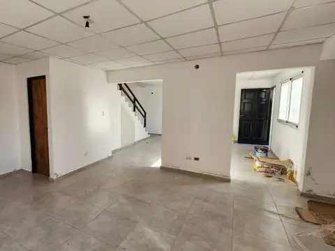 Depto Tipo Casa 4 ambientes con 1 baño