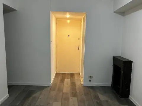 Moldes 1400, Piso 1º