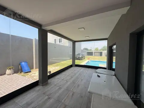 Quinta de 3 Ambientes en Venta en Francisco Alvarez