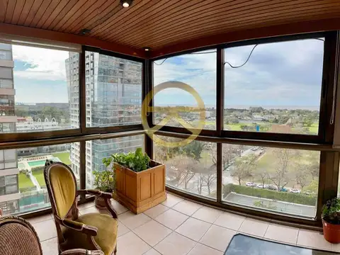 Departamento en Venta con 2 cocheras