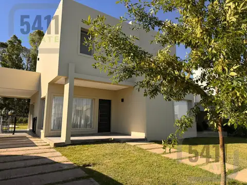 Alquiler temporal Casa 5 ambientes con pileta en Santa Ines Canning