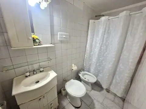 Depto Tipo Casa 4 ambientes con 1 baño
