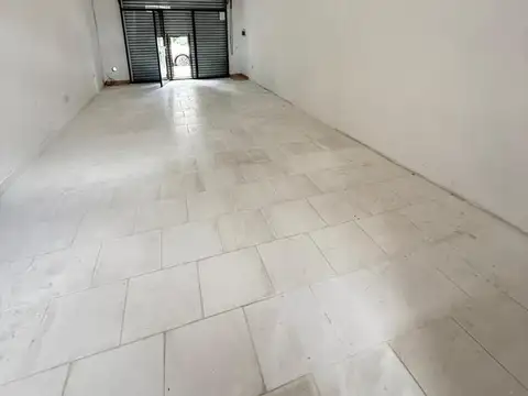 Local en Alquiler en Muñiz, $ 830.000