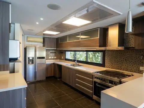 Casa en Venta de 5 dormitorios