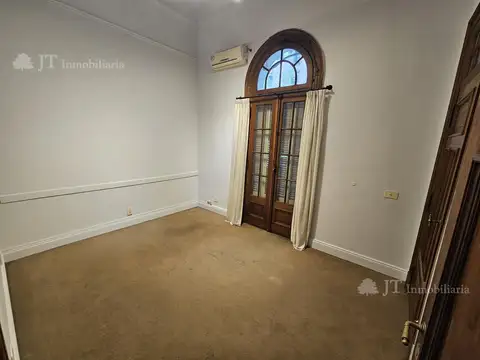 Oficina en Alquiler 40 años