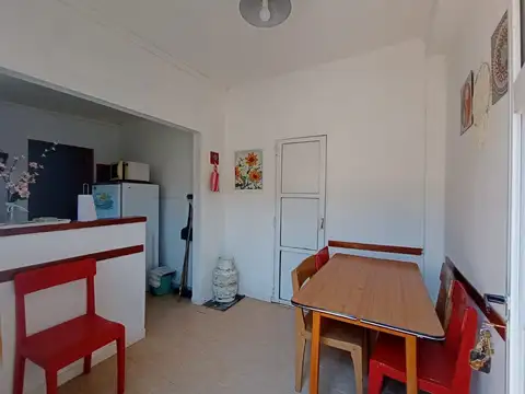 Depto Tipo Casa 3 ambientes con 2 baños