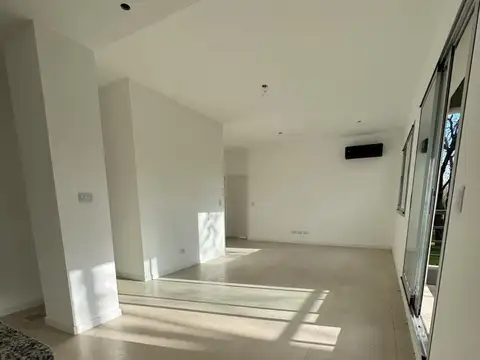Departamento en Venta en Lagoon Pilar, USD 190.000