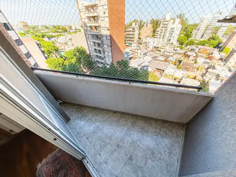 Semipiso 3 Dormitorios Con Comodin, Cochera y Baulera