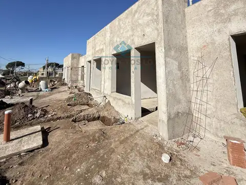 OPORTUNIDAD- CASAS A ESTRENAR EN PARQUE GUYÓN - COLONIA CAROYA