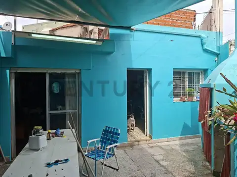 Casa 4 ambientes con 1 baño