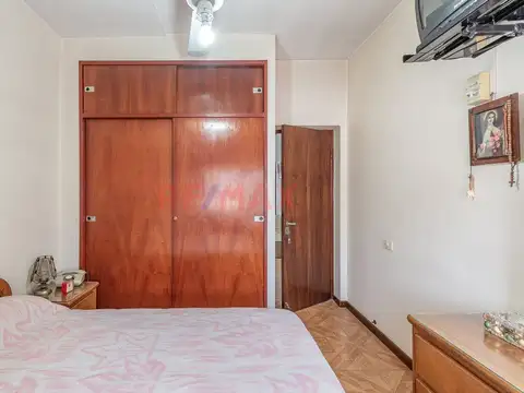 Depto Tipo Casa en Venta en Flores, USD 110.000