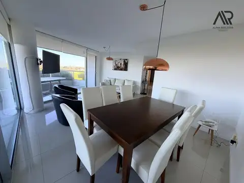 Departamento en Alquiler de 4 dormitorios