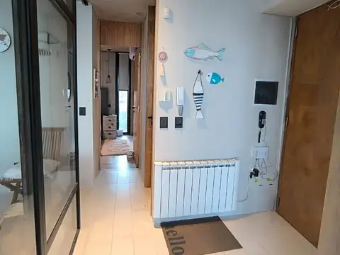 Del Caracol 100, Piso 2