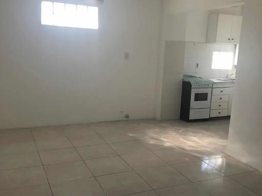 Av Manuel Belgrano e/ San Carlos y Esteban Echeverria