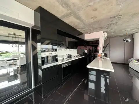 Av del Libertaodr 2400