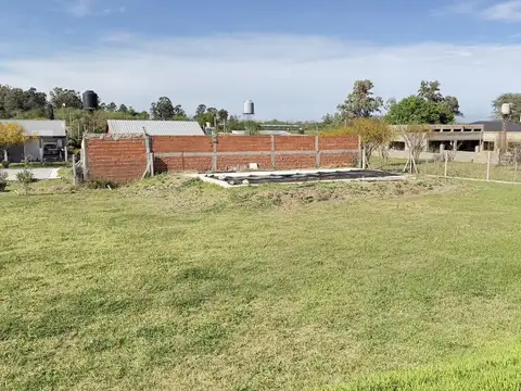 Casa 3 ambientes con 1 baño