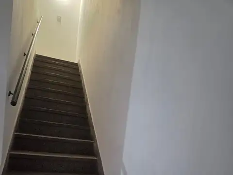 Depto Tipo Casa 4 ambientes con 1 baño