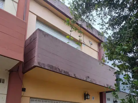 Venta Departamento Duplex 4 Ambientes Villa Tesei