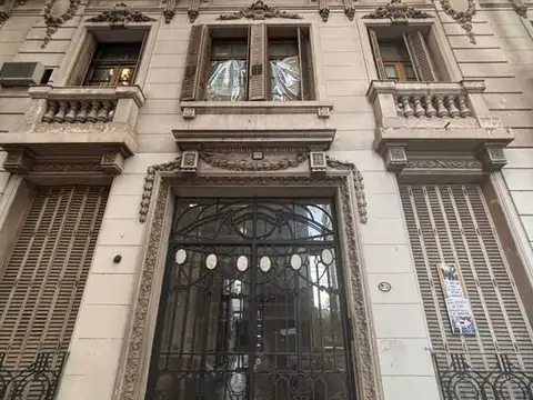Departamento en en venta 4 ambientes Almagro doble altura luminoso