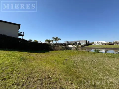 Terreno en Venta 45  mts Fondo