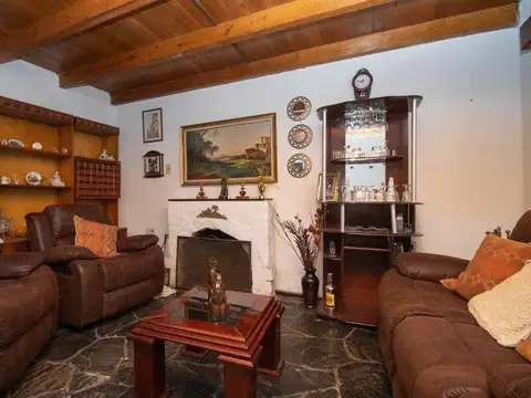 Casa en Venta con 1 cochera