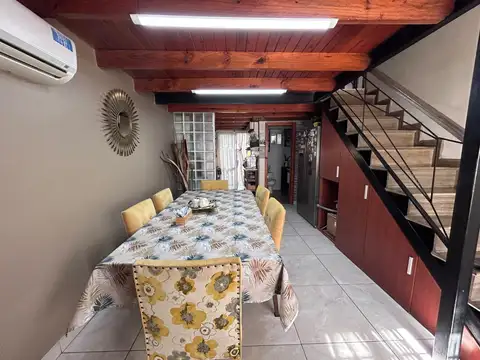 Depto Tipo Casa en Venta 5 años