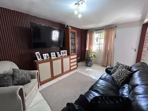 Depto Tipo Casa en Venta de 3 ambientes