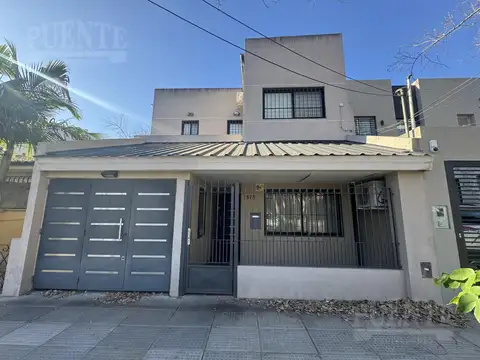 Casa en  venta en Carlos Croce al 1500