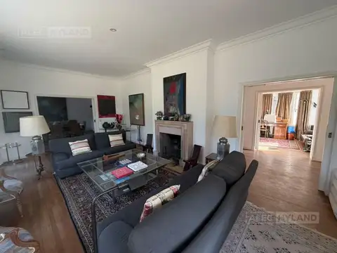 Casa 6 ambientes con 3 baños
