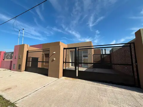 ALQUILER / CASA 2 DORMITORIOS / A ESTRENAR