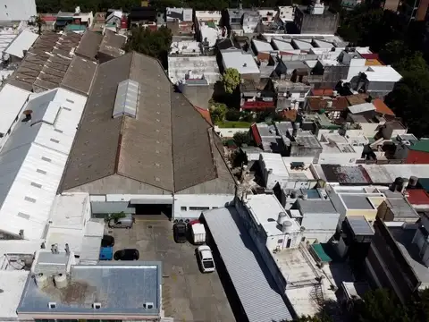 Gran lote sobre 1ero de Mayo y Cerrito ideal para construir