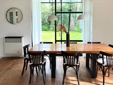 Casa en Alquiler Temporal con 1 cochera