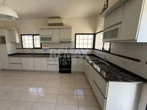 Casa en Venta en Comodoro Rivadavia, USD 155.000