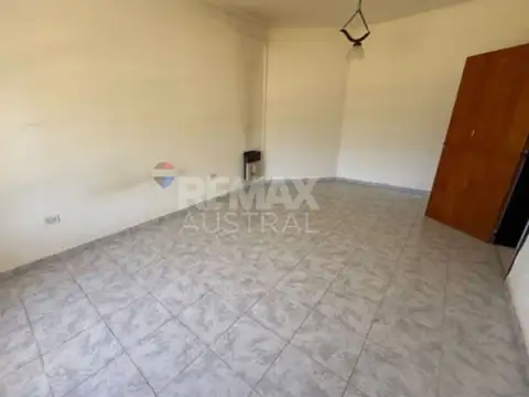 CASA 4 DORMITORIOS BARRIO PUEYRREDON
